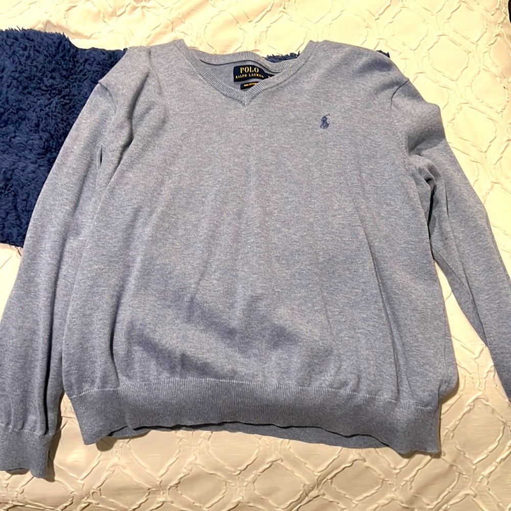 Mens used Ralph Lauren VNeck Sweater